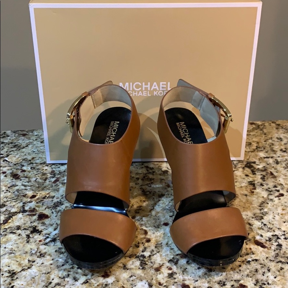 Michael Kors Carla Sandal